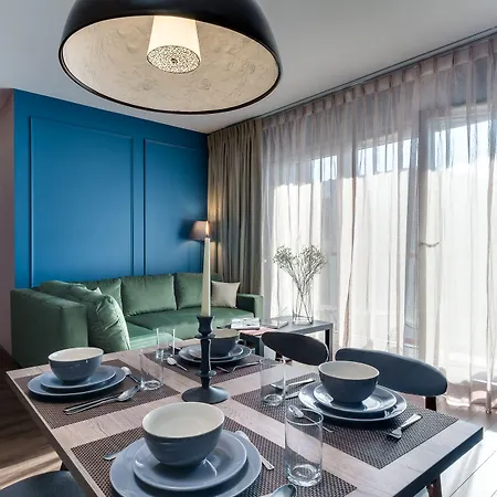 公寓 Elite Oliwa Business Center 格但斯克